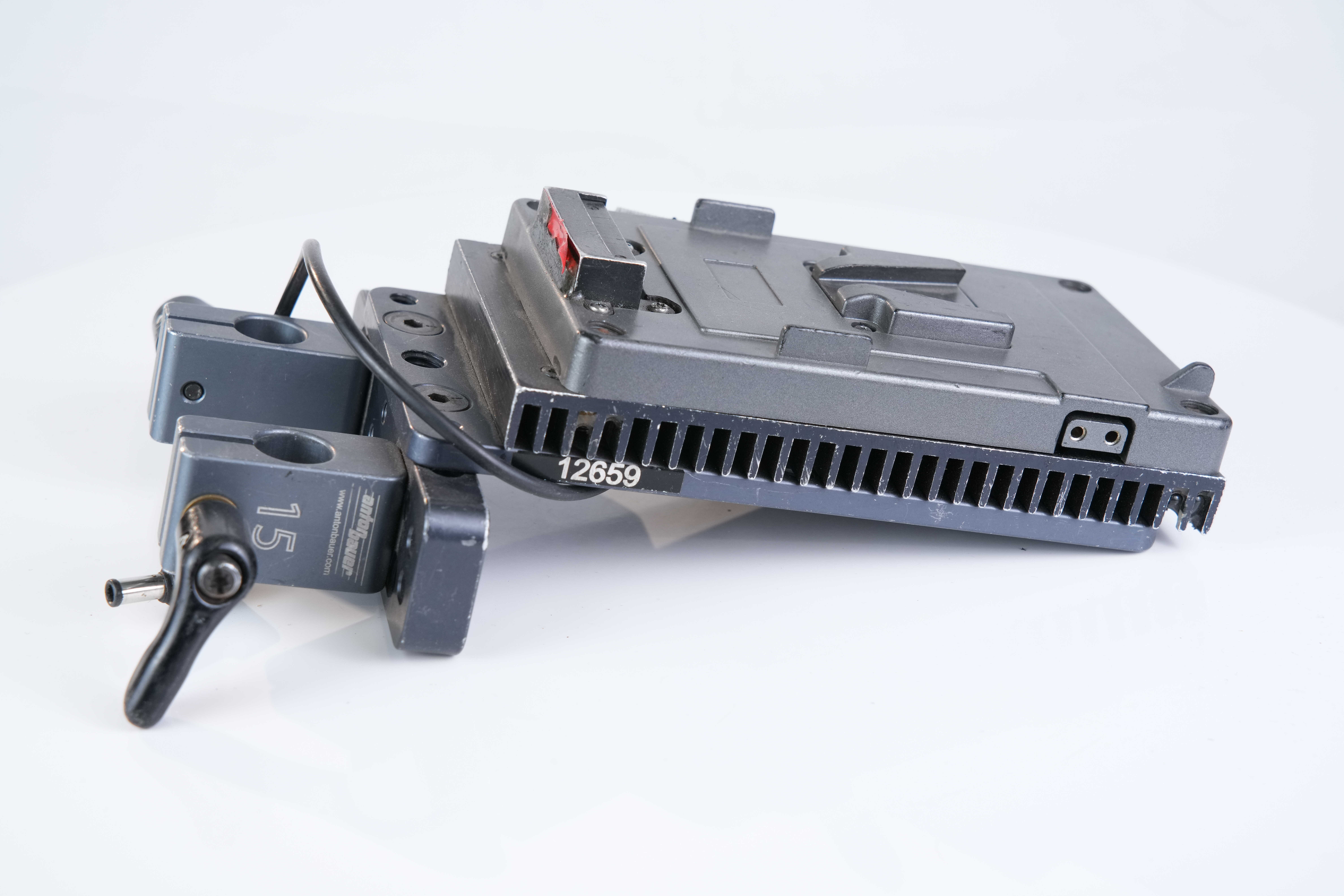 Площадка V-Mount для SONY PXW-FS type в магазине RentaPhoto.Store