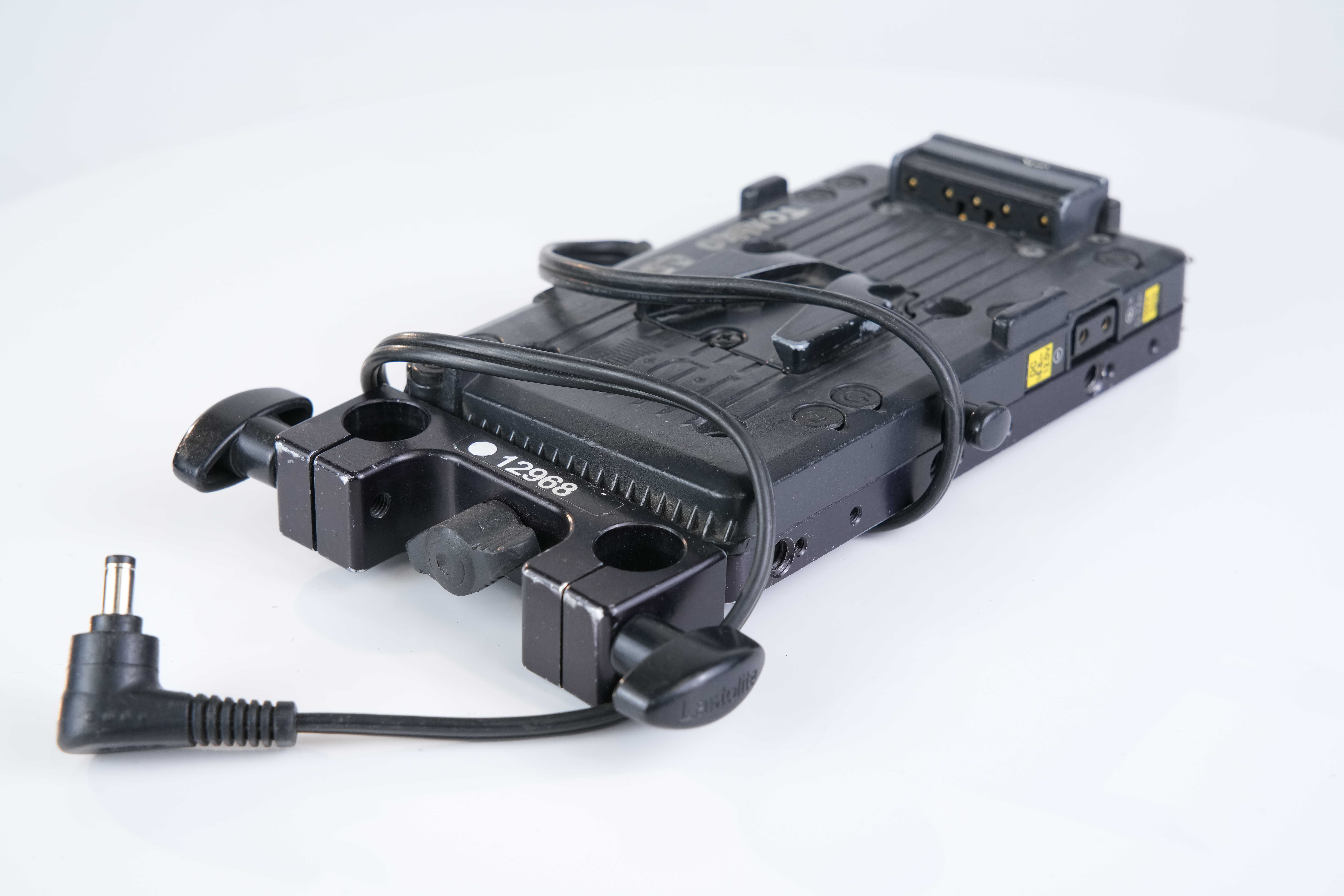 Площадка V-Mount для Canon в магазине RentaPhoto.Store